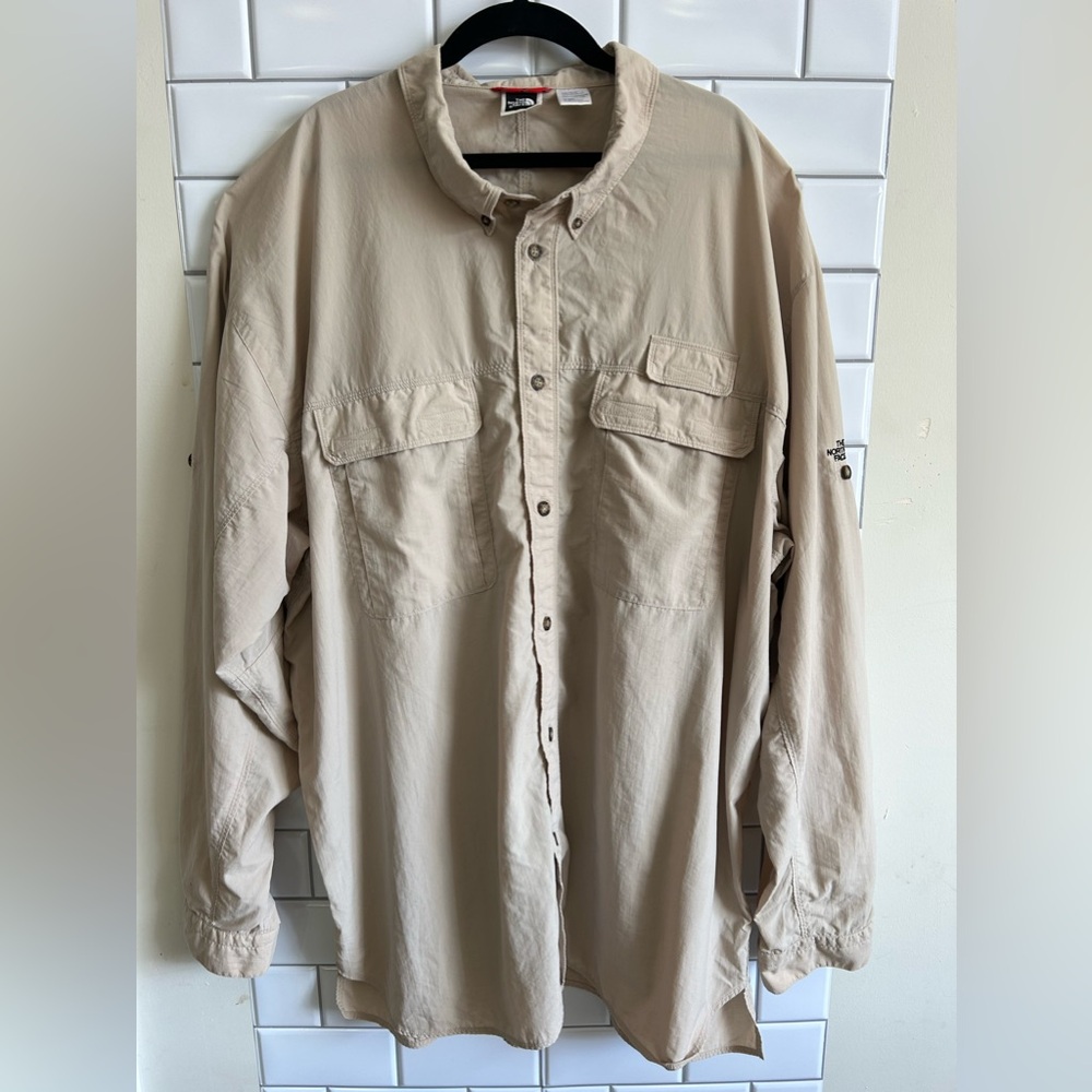The North Face Men’s long button shirt Size XXL